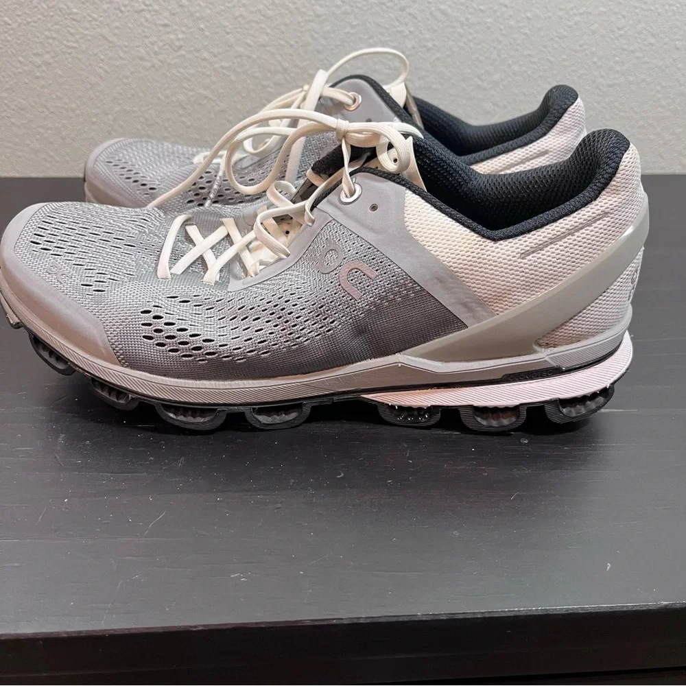 ON Running Cloudsurfer Men's US 7 Gray White Running Shoes Sneakers CloudTec - Picture 13 of 13